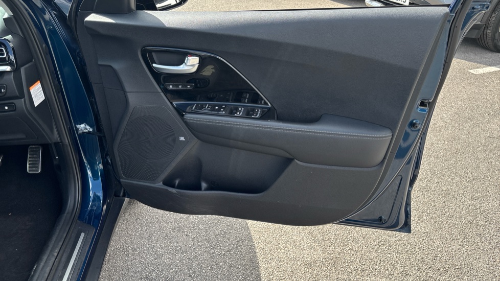 Kia Niro 1.6 GDi Hybrid 4 5dr DCT Hybrid Estate - Image 29