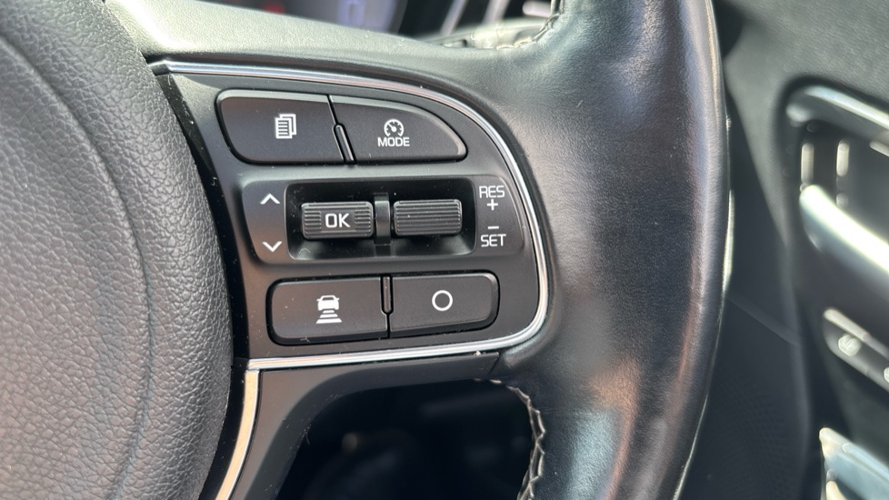 Kia Niro 1.6 GDi Hybrid 4 5dr DCT Hybrid Estate - Image 32