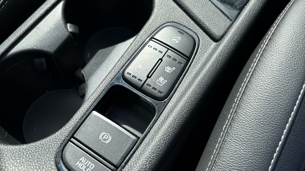 Kia Niro 1.6 GDi Hybrid 4 5dr DCT Hybrid Estate - Image 34