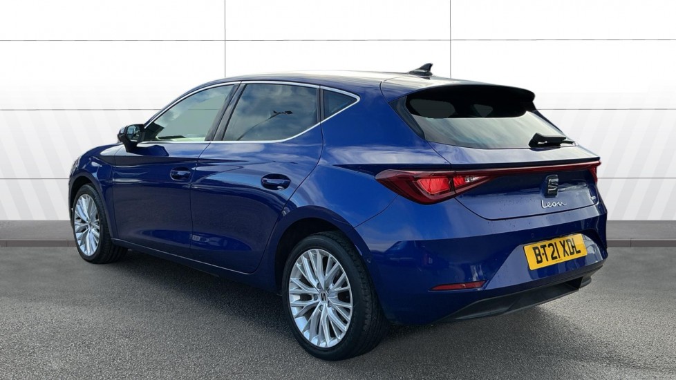 SEAT Leon 1.4 eHybrid Xcellence 5dr DSG Hatchback - Image 2
