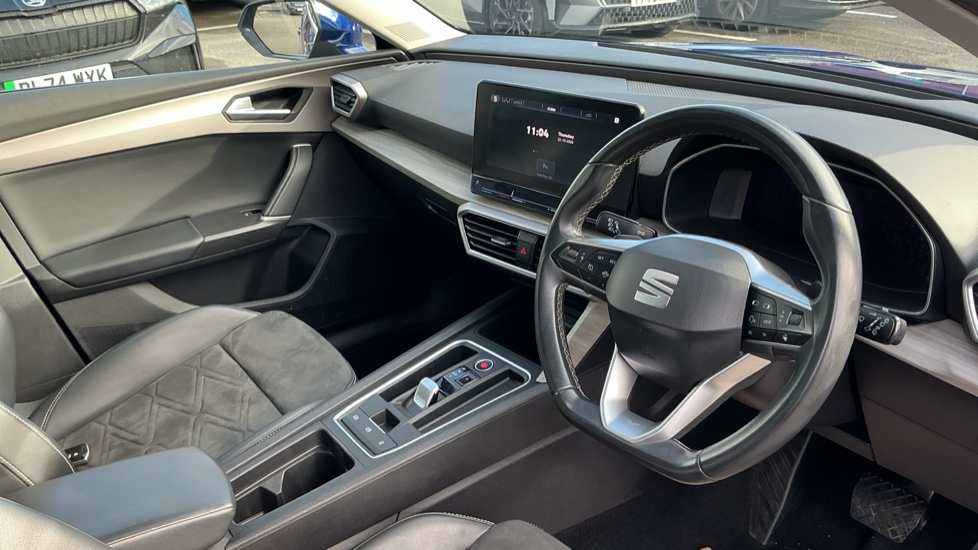 SEAT Leon 1.4 eHybrid Xcellence 5dr DSG Hatchback - Image 11