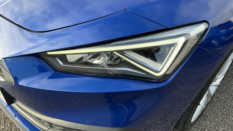SEAT Leon 1.4 eHybrid Xcellence 5dr DSG Hatchback - Image 23