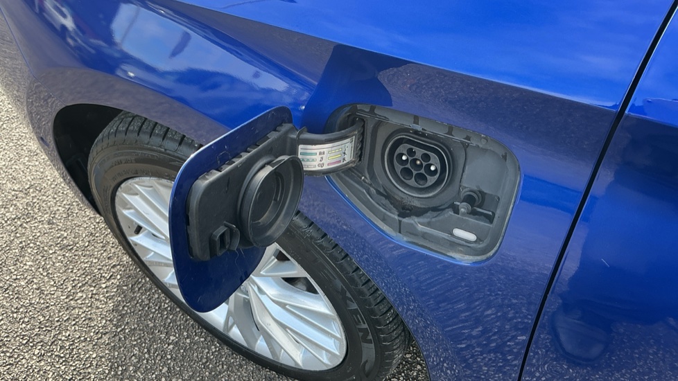 SEAT Leon 1.4 eHybrid Xcellence 5dr DSG Hatchback - Image 26