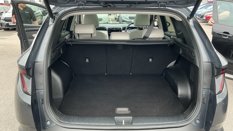 Hyundai TUCSON 1.6 TGDi Hybrid 230 Ultimate 5dr 2WD Auto Hybrid Estate - Image 4