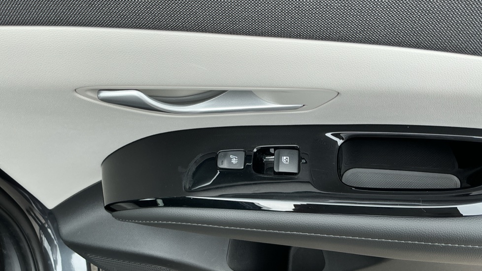 Hyundai TUCSON 1.6 TGDi Hybrid 230 Ultimate 5dr 2WD Auto Hybrid Estate - Image 24