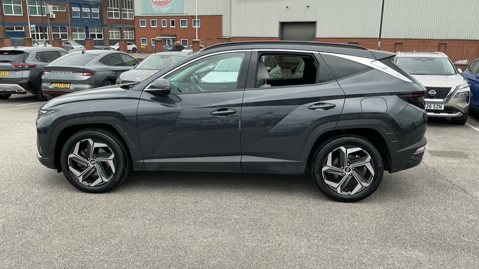 Hyundai TUCSON 1.6 TGDi Hybrid 230 Ultimate 5dr 2WD Auto Hybrid Estate - Image 29