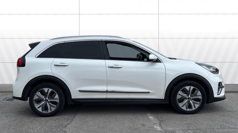 Kia E-Niro 150kW 4+ 64kWh 5dr Auto Electric Estate - Image 5