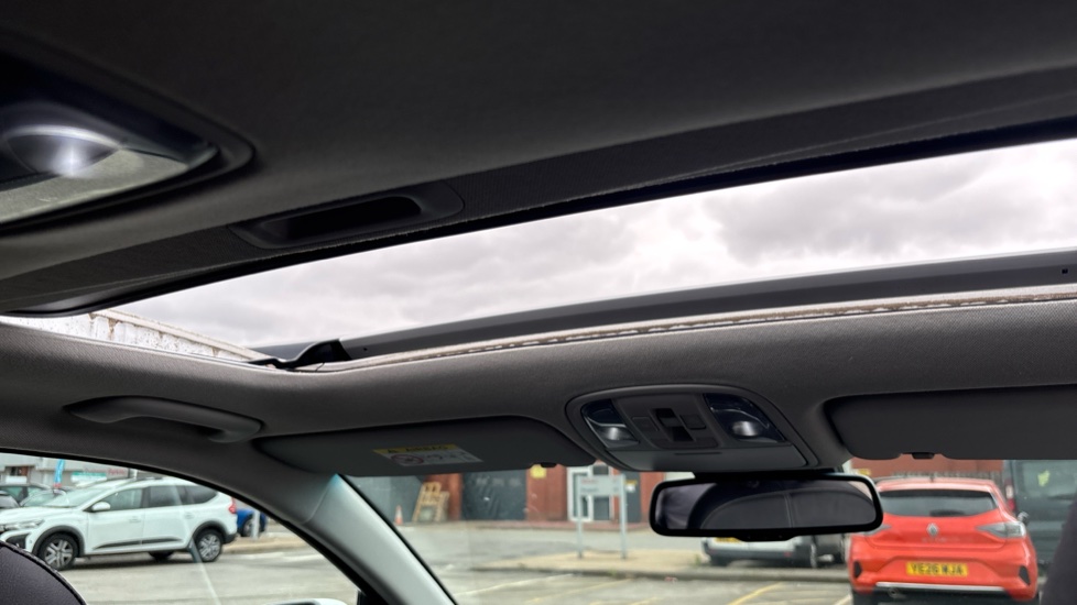 Kia E-Niro 150kW 4+ 64kWh 5dr Auto Electric Estate - Image 8