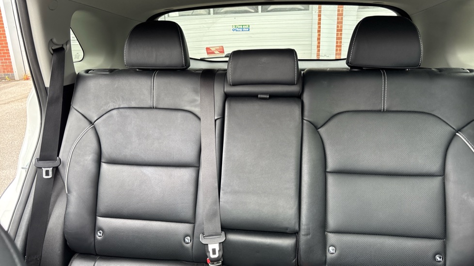 Kia E-Niro 150kW 4+ 64kWh 5dr Auto Electric Estate - Image 15