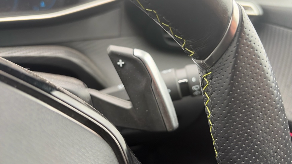 Peugeot 208 1.2 PureTech 130 GT 5dr EAT8 Petrol Hatchback - Image 21