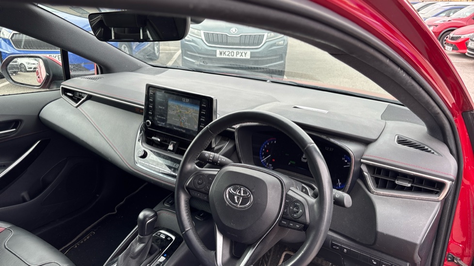 Toyota Corolla 2.0 VVT-i Hybrid Excel 5dr CVT Hybrid Estate - Image 14