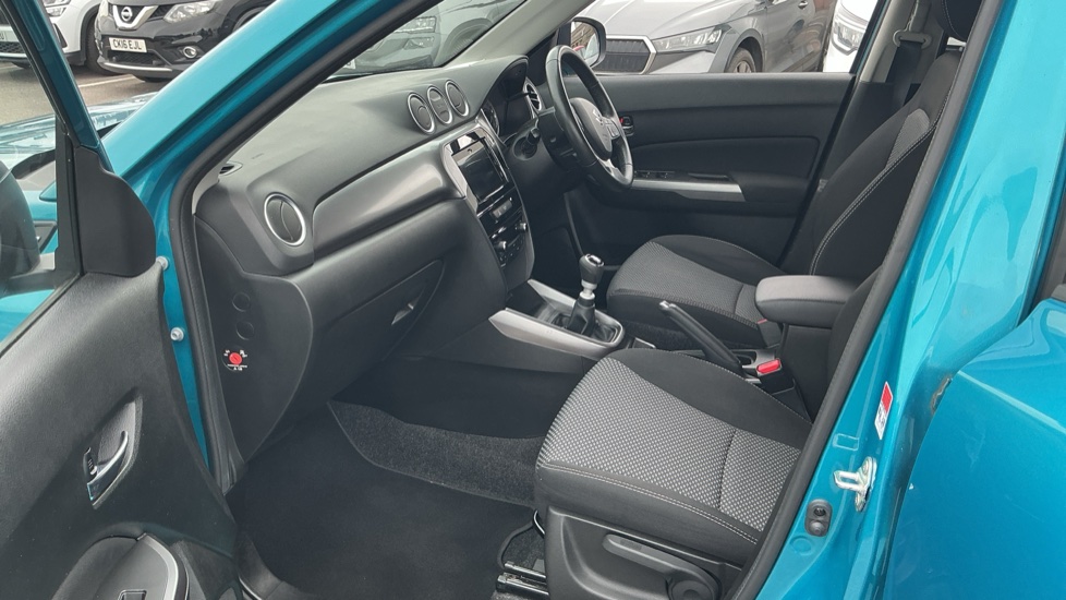 Suzuki Vitara 1.4 Boosterjet 48V Hybrid SZ-T 5dr Petrol Estate - Image 27