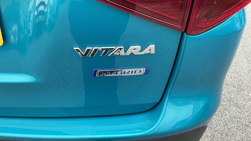 Suzuki Vitara 1.4 Boosterjet 48V Hybrid SZ-T 5dr Petrol Estate - Image 39