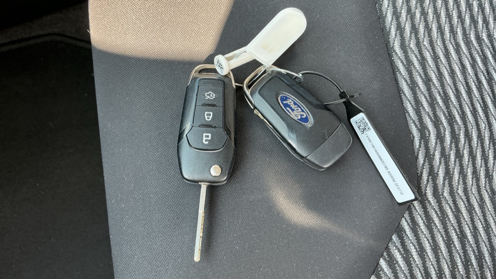 Ford KA+ 1.2 Zetec 5dr Petrol Hatchback - Image 20