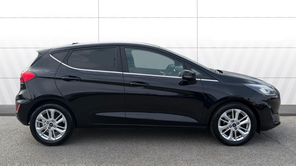 Ford Fiesta 1.0 EcoBoost Titanium 5dr Petrol Hatchback - Image 5