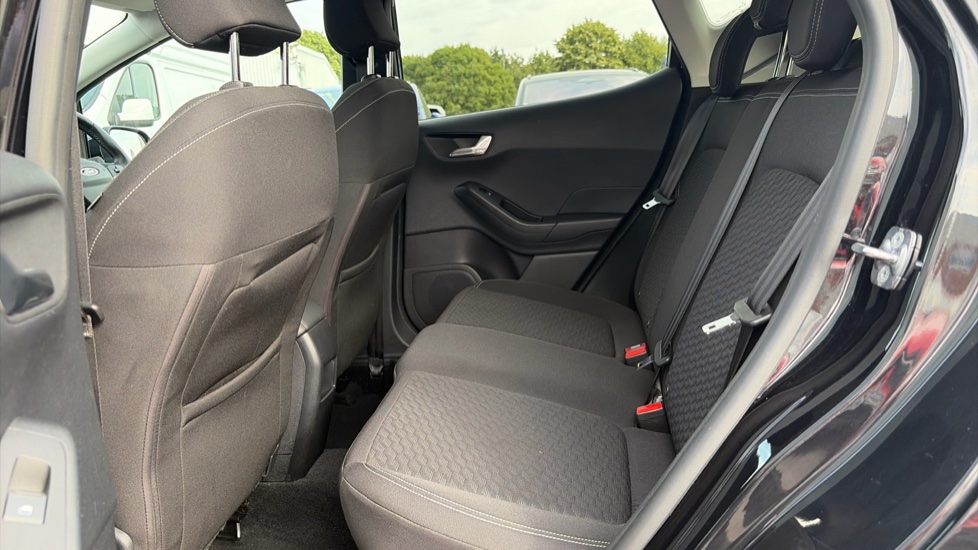 Ford Fiesta 1.0 EcoBoost Titanium 5dr Petrol Hatchback - Image 16