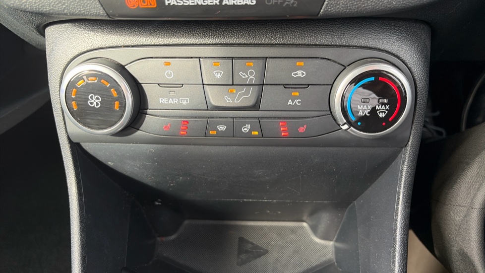 Ford Fiesta 1.0 EcoBoost Titanium 5dr Petrol Hatchback - Image 29