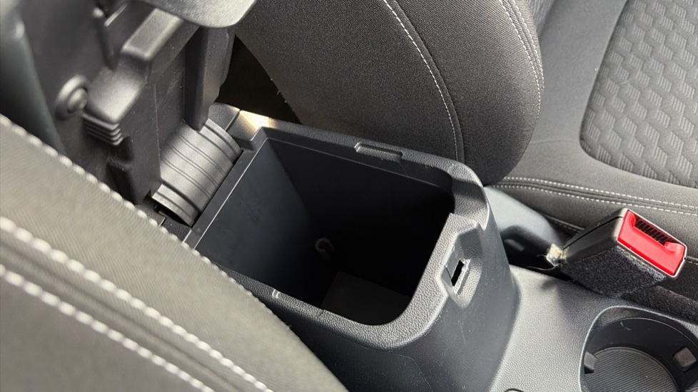 Ford Fiesta 1.0 EcoBoost Titanium 5dr Petrol Hatchback - Image 35