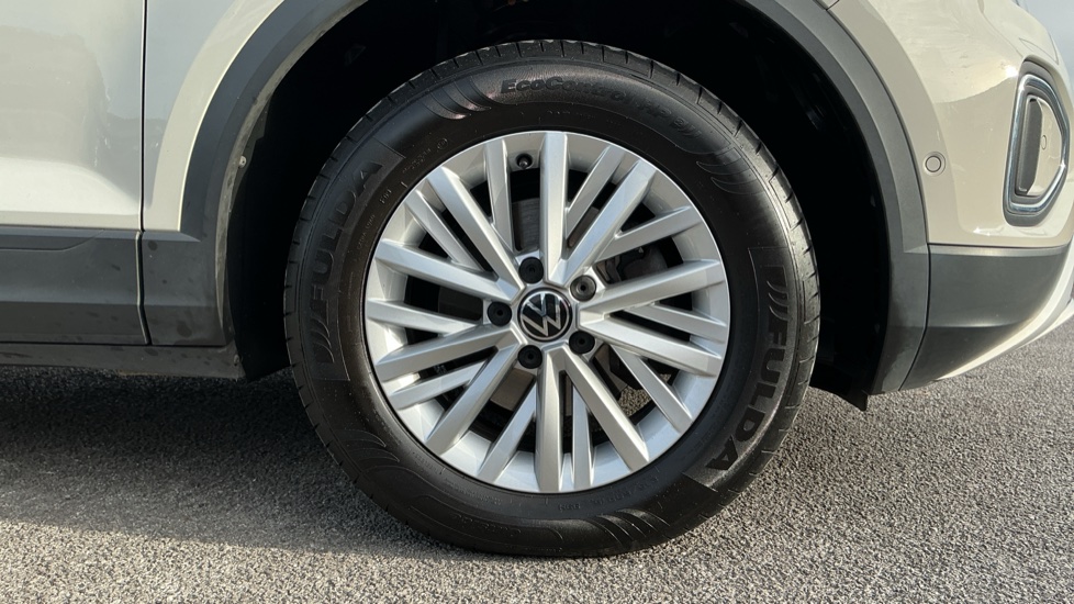 Volkswagen T-Roc 1.5 TSI Life 5dr Petrol Hatchback - Image 7