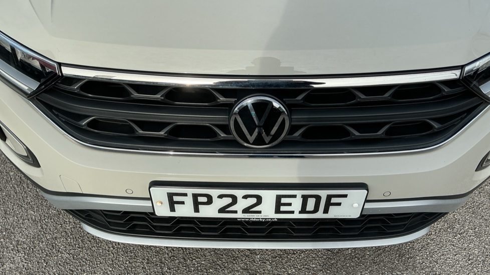 Volkswagen T-Roc 1.5 TSI Life 5dr Petrol Hatchback - Image 35