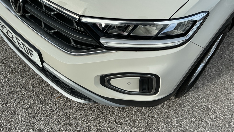 Volkswagen T-Roc 1.5 TSI Life 5dr Petrol Hatchback - Image 36
