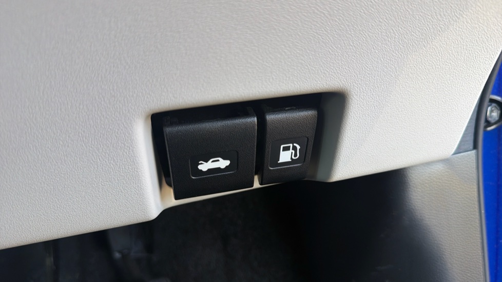 Suzuki Swift 1.2 Mild Hybrid Motion 5dr Petrol Hatchback - Image 37