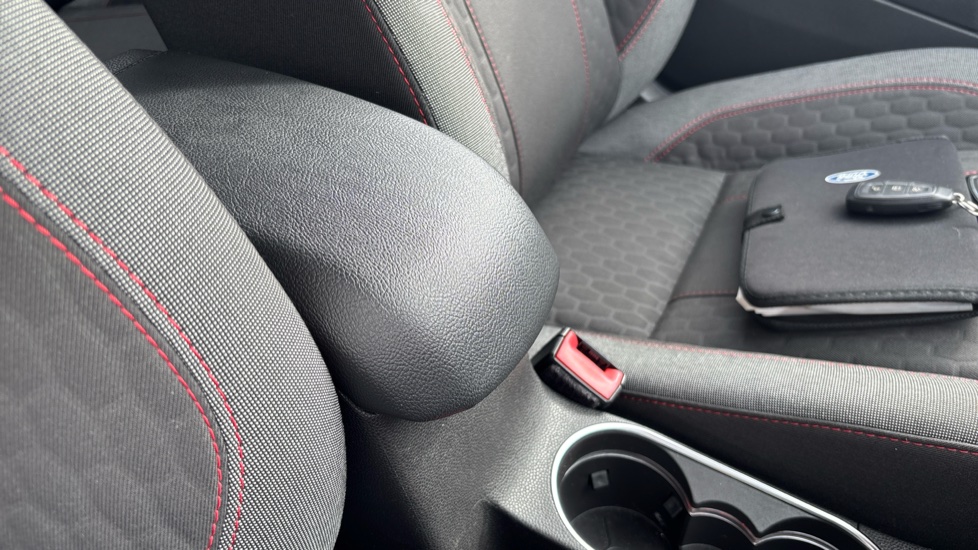Ford Fiesta 1.0 EcoBoost 140 ST-Line 3dr Petrol Hatchback - Image 35