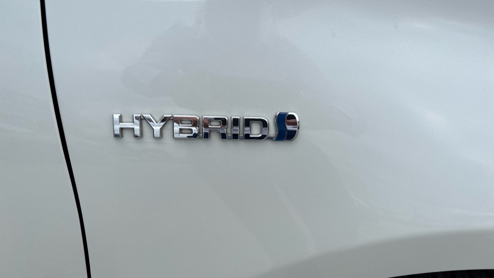 Toyota Yaris 1.5 Hybrid Excel 5dr CVT Hybrid Hatchback - Image 8
