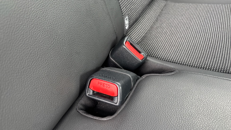 Toyota Yaris 1.5 Hybrid Excel 5dr CVT Hybrid Hatchback - Image 17