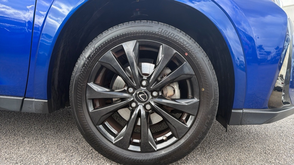 Lexus UX 250h 2.0 F-Sport 5dr CVT [Nav] Hybrid Hatchback - Image 7