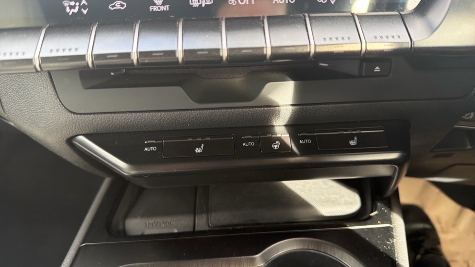 Lexus UX 250h 2.0 F-Sport 5dr CVT [Nav] Hybrid Hatchback - Image 29