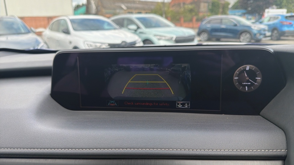 Lexus UX 250h 2.0 F-Sport 5dr CVT [Nav] Hybrid Hatchback - Image 40