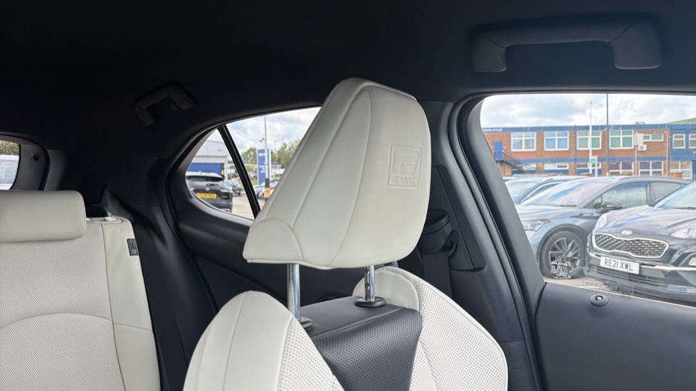 Lexus UX 250h 2.0 F-Sport 5dr CVT [Nav] Hybrid Hatchback - Image 42