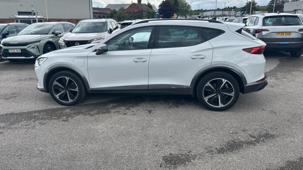 CUPRA Formentor 1.4 eHybrid 204 V1 5dr DSG Estate - Image 33