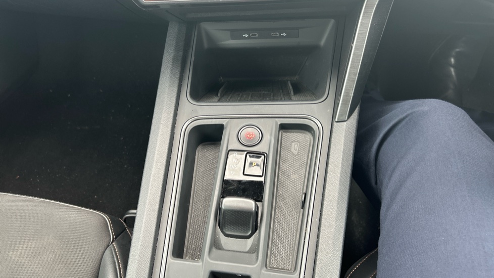 CUPRA Formentor 1.4 eHybrid 204 V1 5dr DSG Estate - Image 42