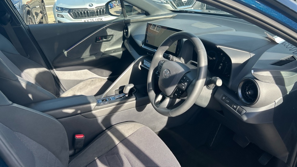 Toyota C-HR 1.8 Hybrid Excel 5dr CVT Hybrid Hatchback - Image 11