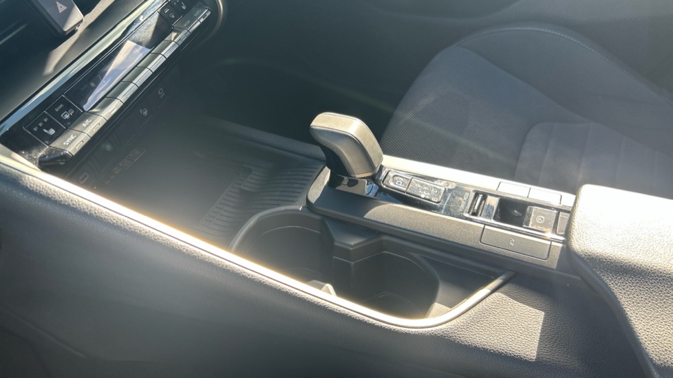 Toyota C-HR 1.8 Hybrid Excel 5dr CVT Hybrid Hatchback - Image 13
