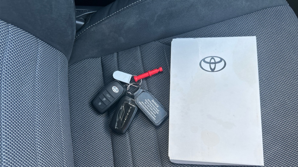 Toyota C-HR 1.8 Hybrid Excel 5dr CVT Hybrid Hatchback - Image 19