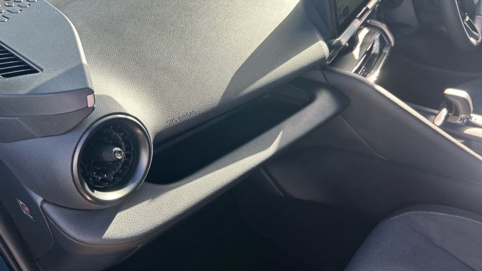 Toyota C-HR 1.8 Hybrid Excel 5dr CVT Hybrid Hatchback - Image 22
