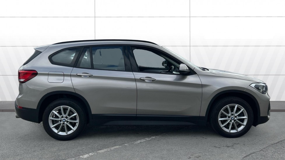 BMW X1 sDrive 20i [178] SE 5dr Step Auto Petrol Estate - Image 5