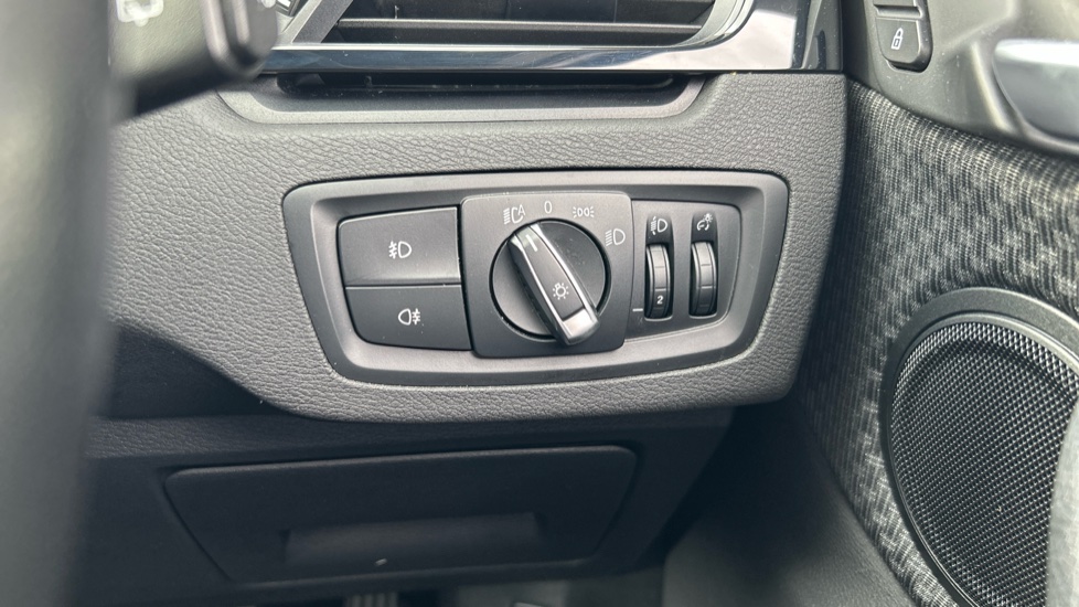 BMW X1 sDrive 20i [178] SE 5dr Step Auto Petrol Estate - Image 26