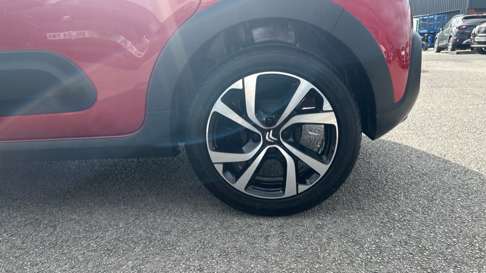 Citroen C3 1.2 PureTech Shine Plus 5dr Petrol Hatchback - Image 37