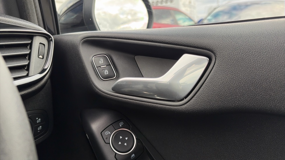 Ford Fiesta 1.1 75 Trend 5dr Petrol Hatchback - Image 25