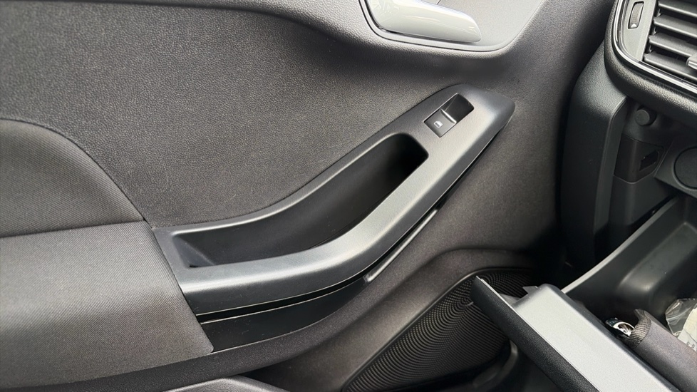 Ford Fiesta 1.1 75 Trend 5dr Petrol Hatchback - Image 38