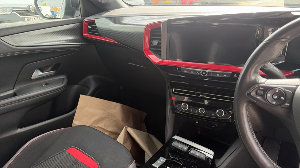 Vauxhall Mokka 100kW SRi Premium 50kWh 5dr Auto Electric Hatchback - Image 14