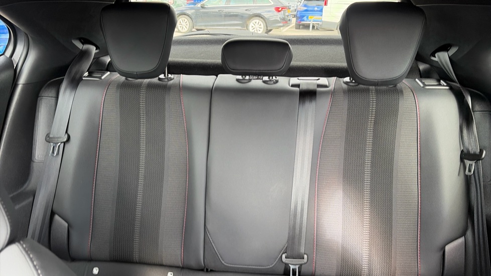 Vauxhall Mokka 100kW SRi Premium 50kWh 5dr Auto Electric Hatchback - Image 15