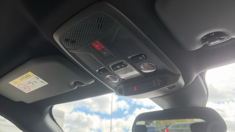 Vauxhall Mokka 100kW SRi Premium 50kWh 5dr Auto Electric Hatchback - Image 32