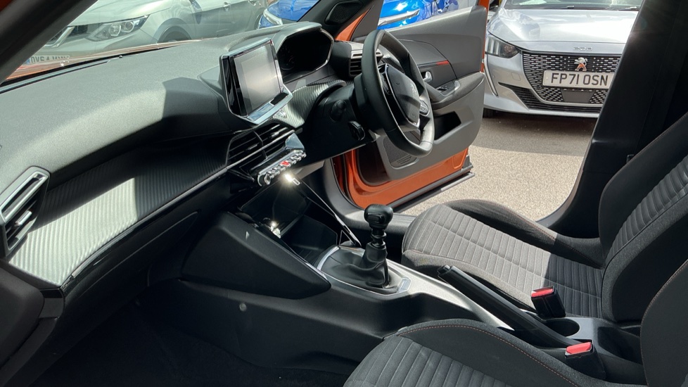 Peugeot 2008 1.2 PureTech Active Premium+ 5dr Petrol Estate - Image 9