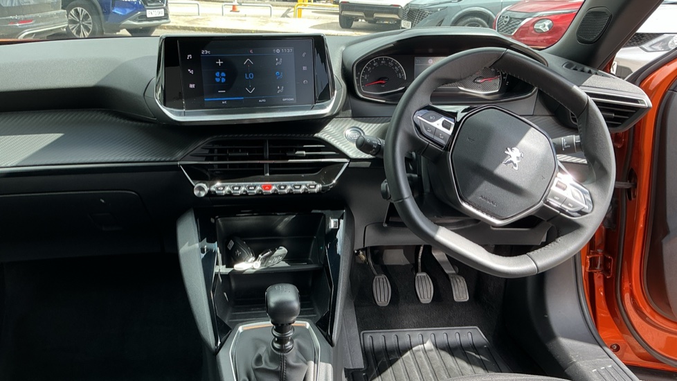 Peugeot 2008 1.2 PureTech Active Premium+ 5dr Petrol Estate - Image 10