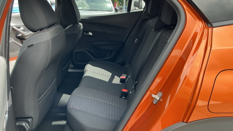 Peugeot 2008 1.2 PureTech Active Premium+ 5dr Petrol Estate - Image 16